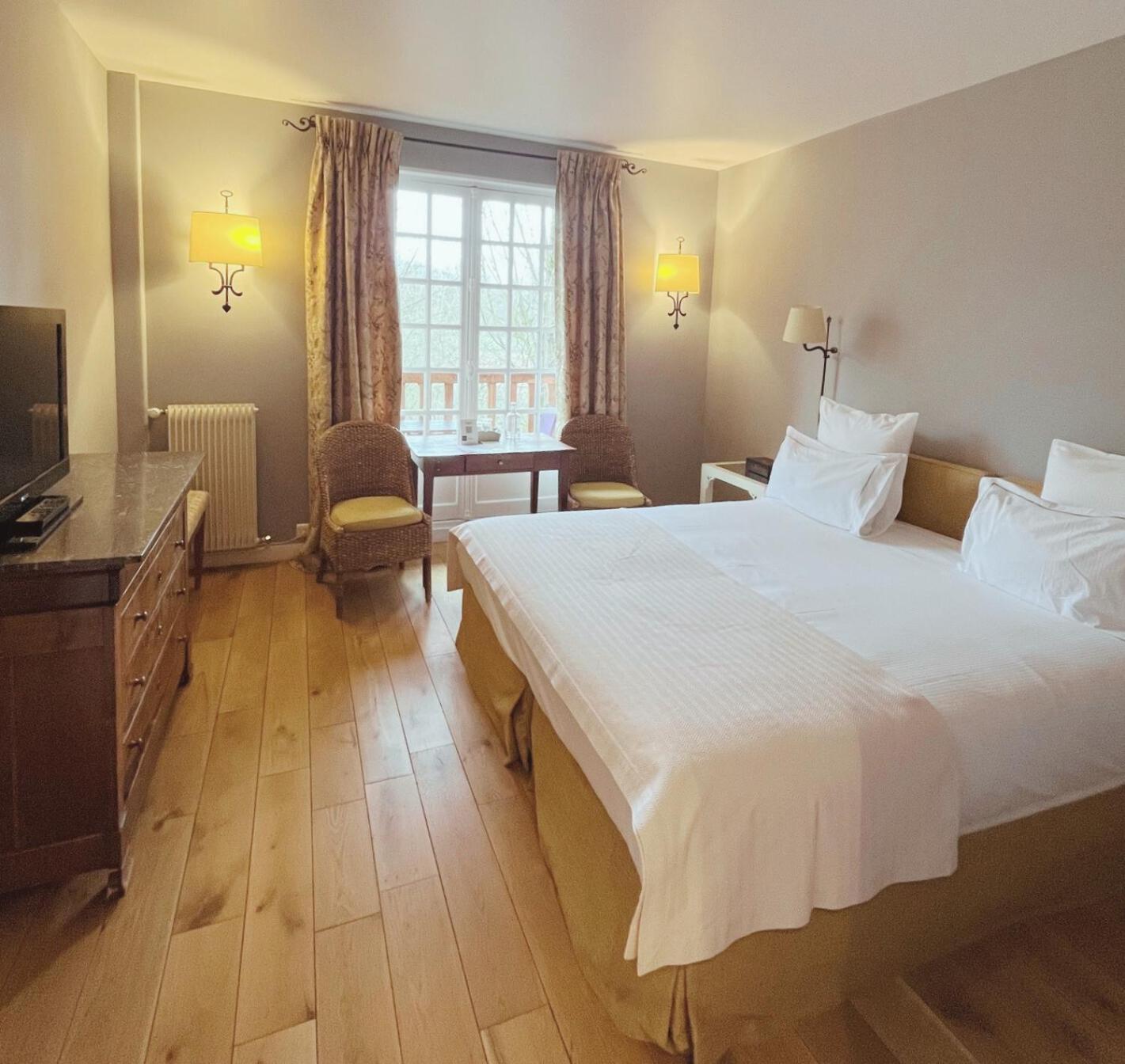 Cazaudehore, Hotel De Charme Au Vert Saint-Germain-en-Laye Esterno foto